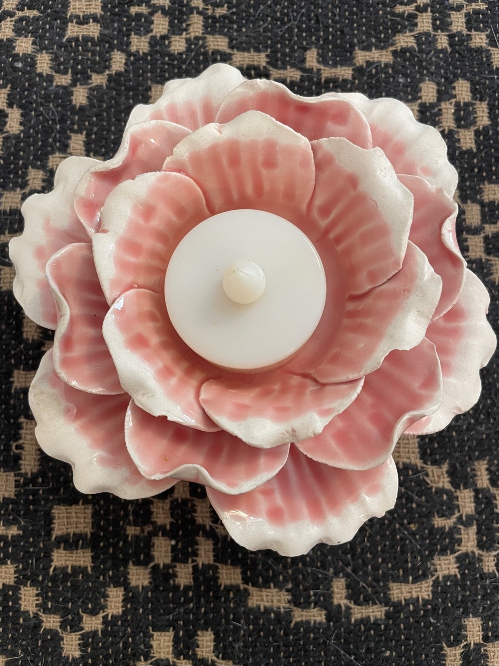 Capodimonte Style Pink Flower Candle